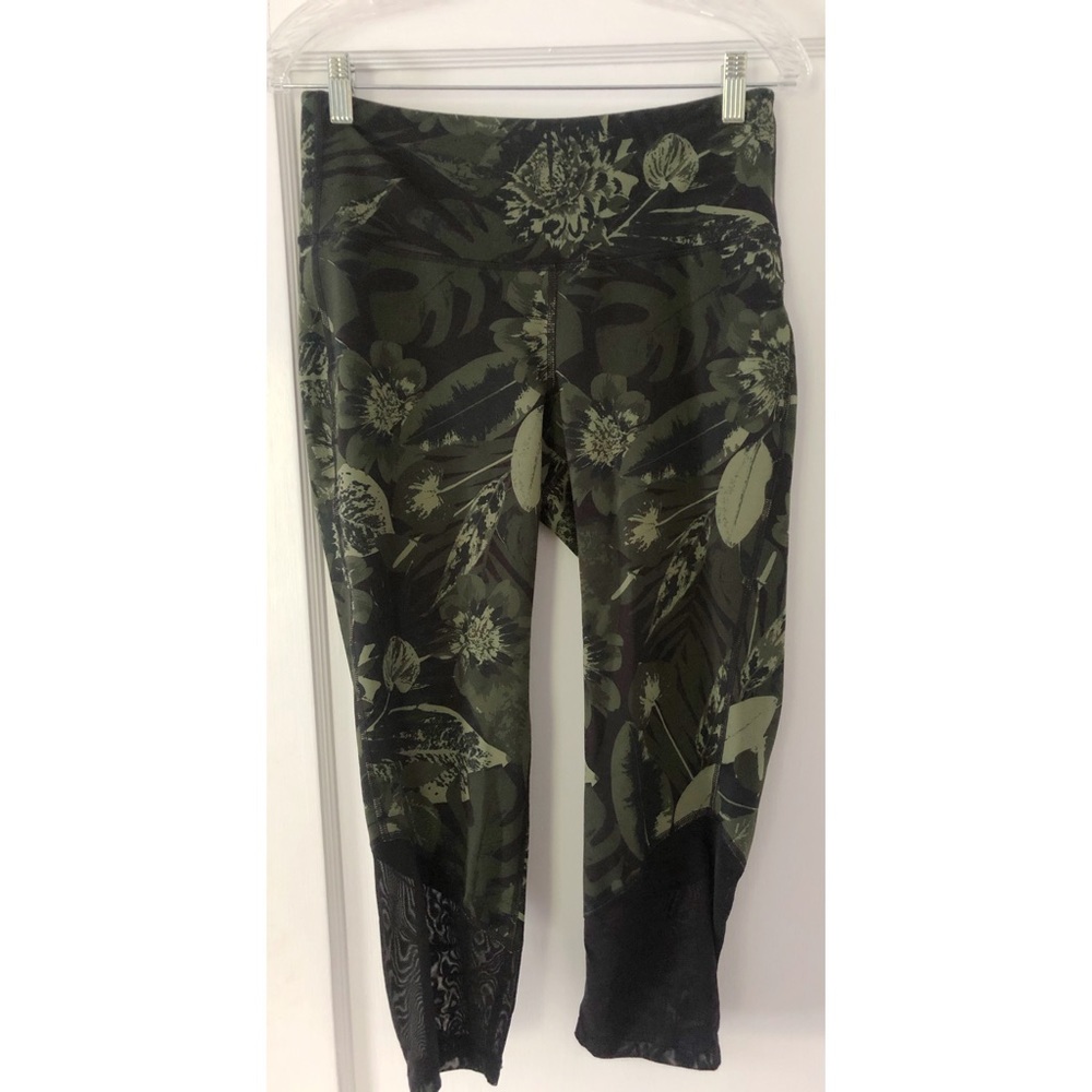 Cropped athletic leggings
